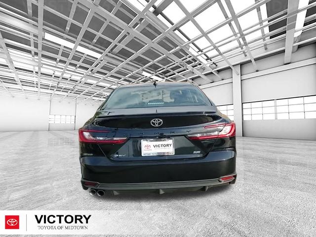 2025 Toyota Camry SE photo 4