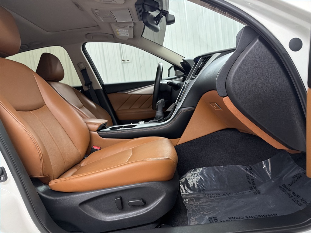 2024 Infiniti Q50 LUXE photo 24
