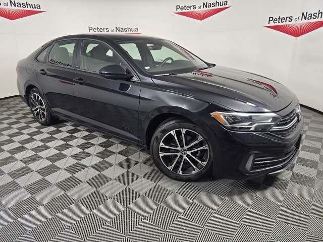 2024 Volkswagen Jetta Sport's photo