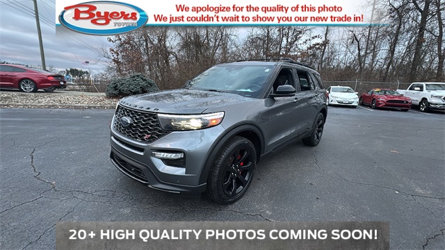 2023 Ford Explorer ST's photo