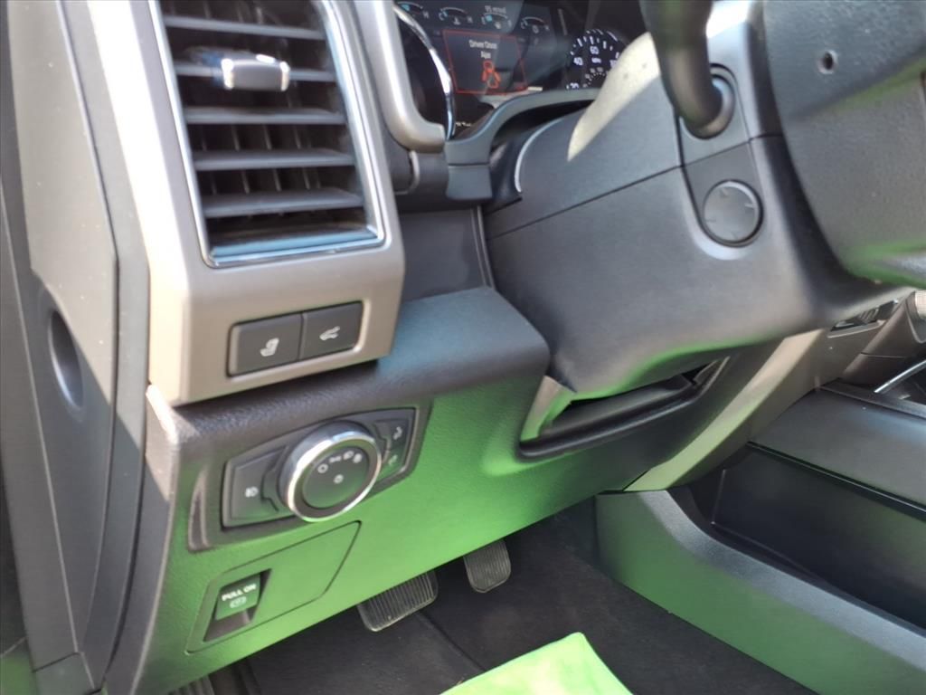 2020 Ford Expedition MAX XLT photo 15