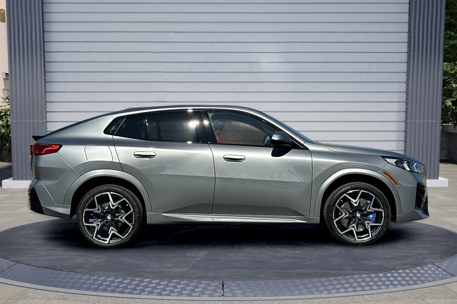 2025 Bmw X2 xDrive28i photo 3