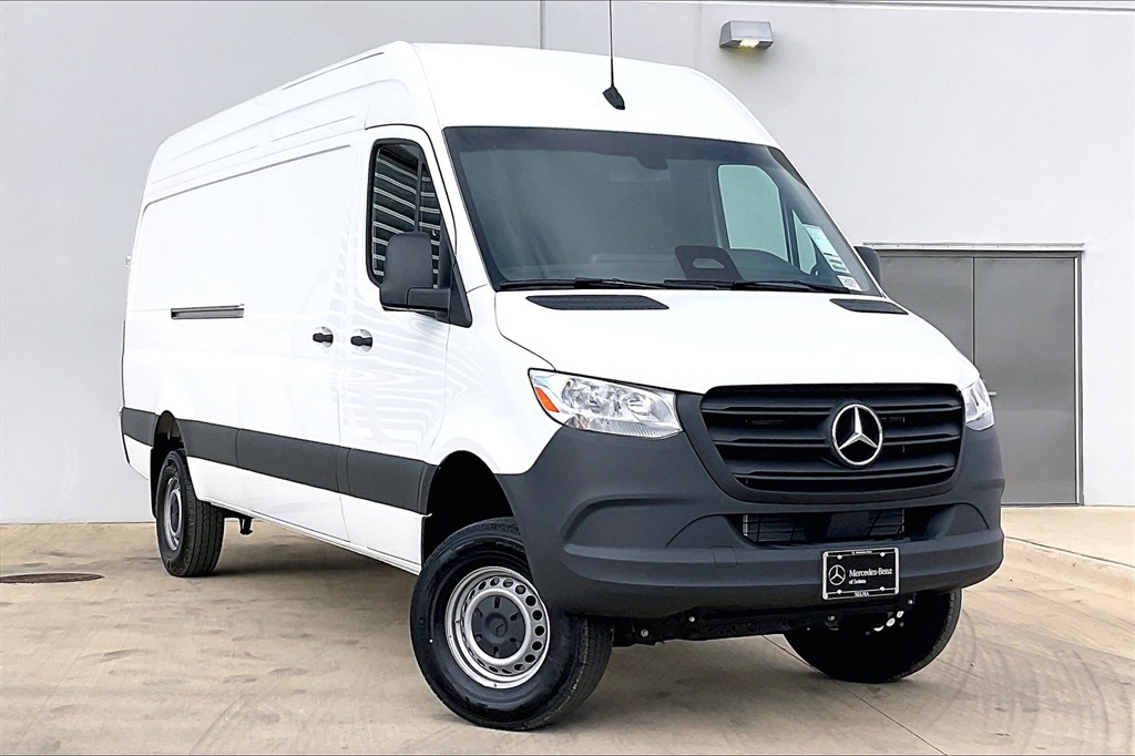 2025 Mercedes-Benz Sprinter Cargo Van Base's photo