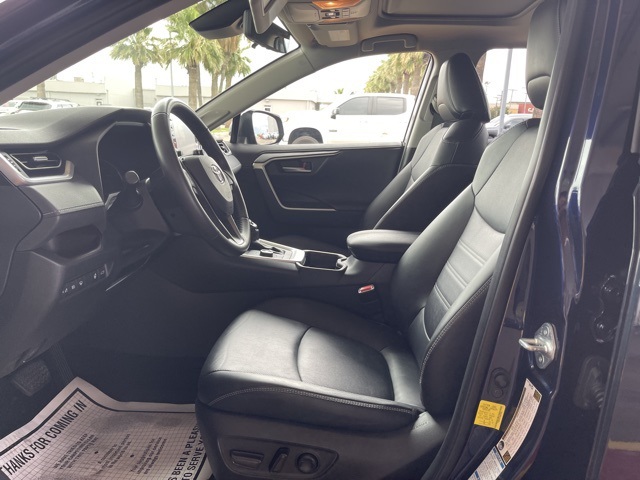 2021 Toyota RAV4 Limited photo 18