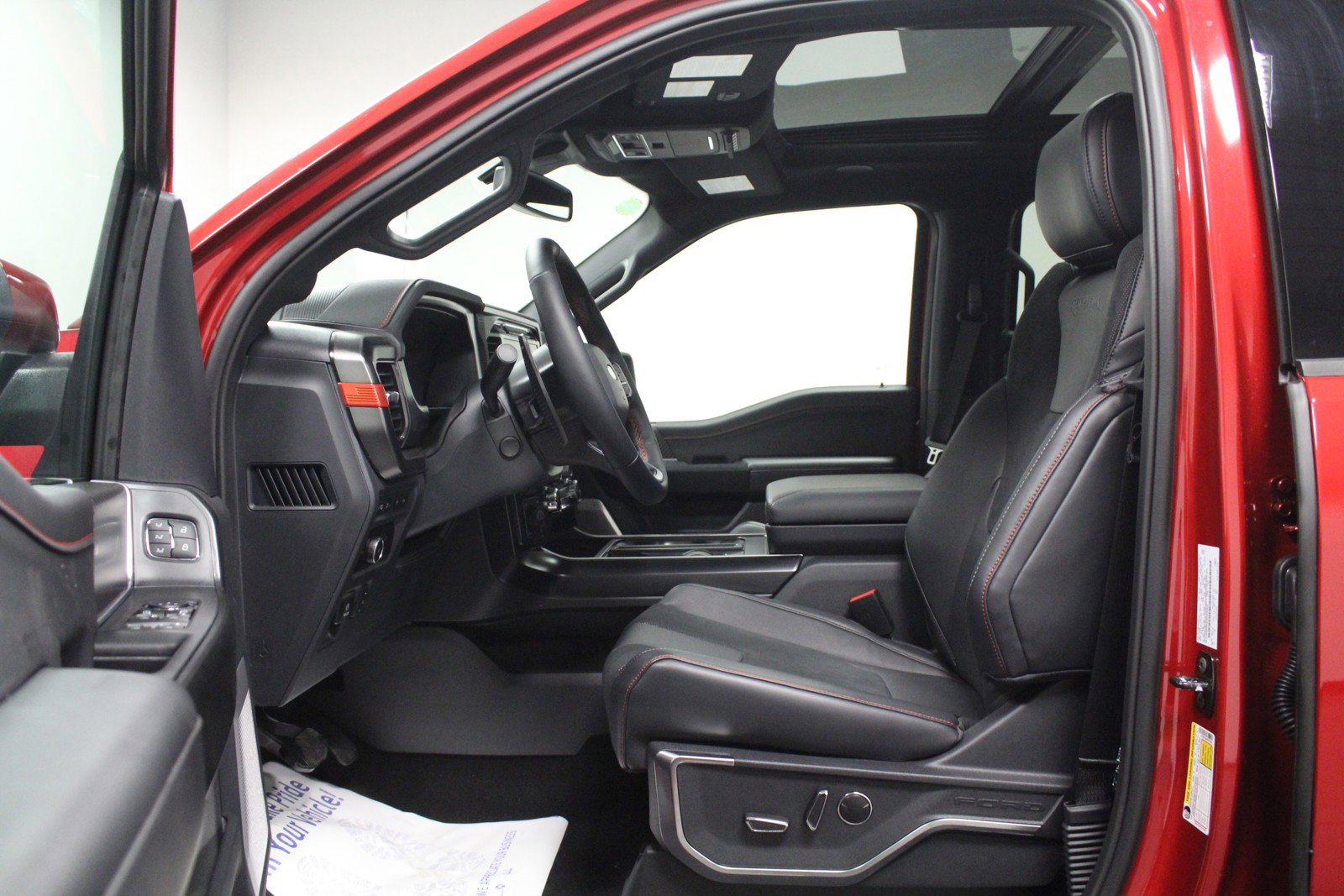 2024 Ford F-150 Raptor photo 11