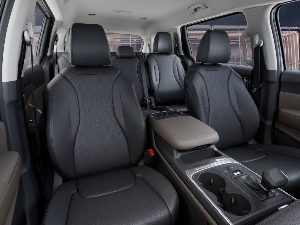 2026 Kia Carnival LXS photo 13