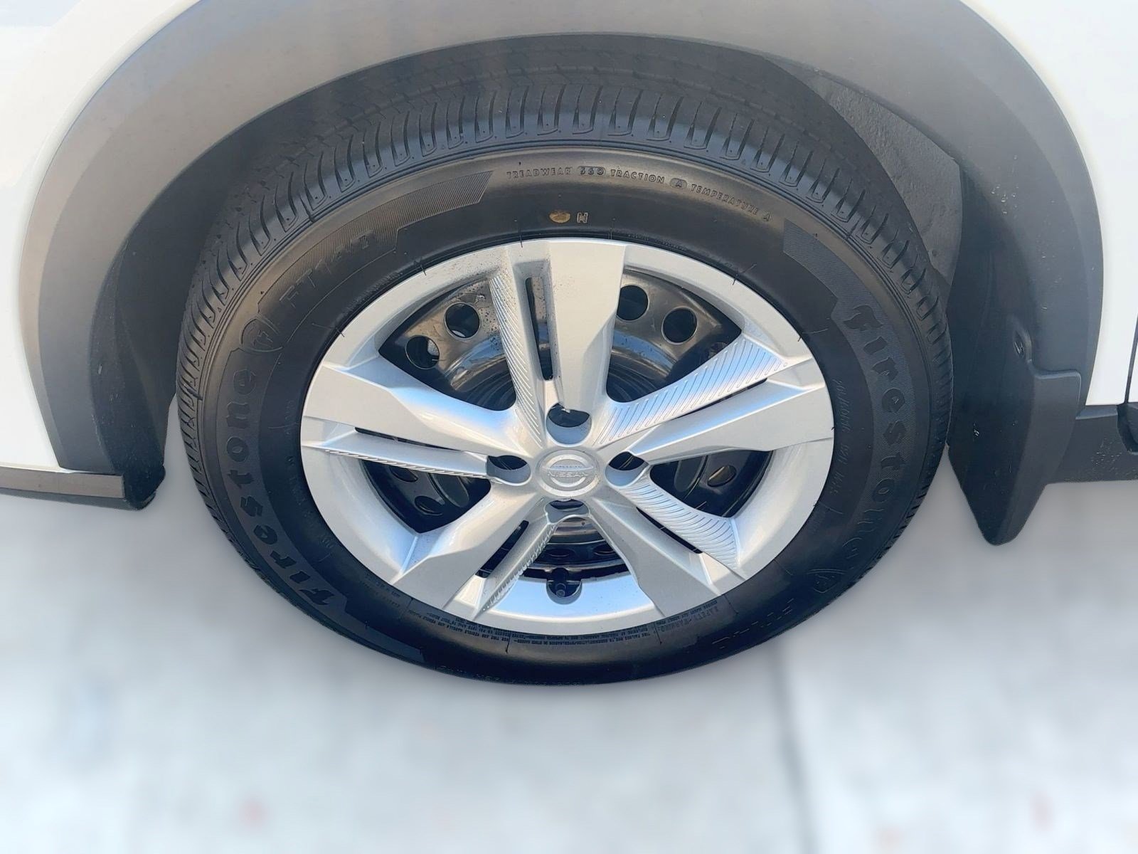 2025 Nissan Kicks Play S photo 12