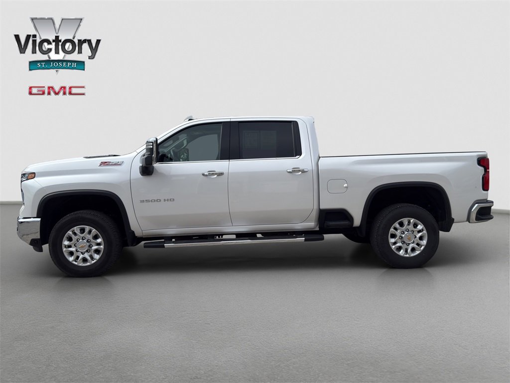 2024 Chevrolet Silverado LTZ photo 6