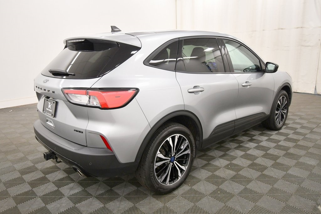 Used 2022 Iconic Silver Metallic Ford SEL image 8