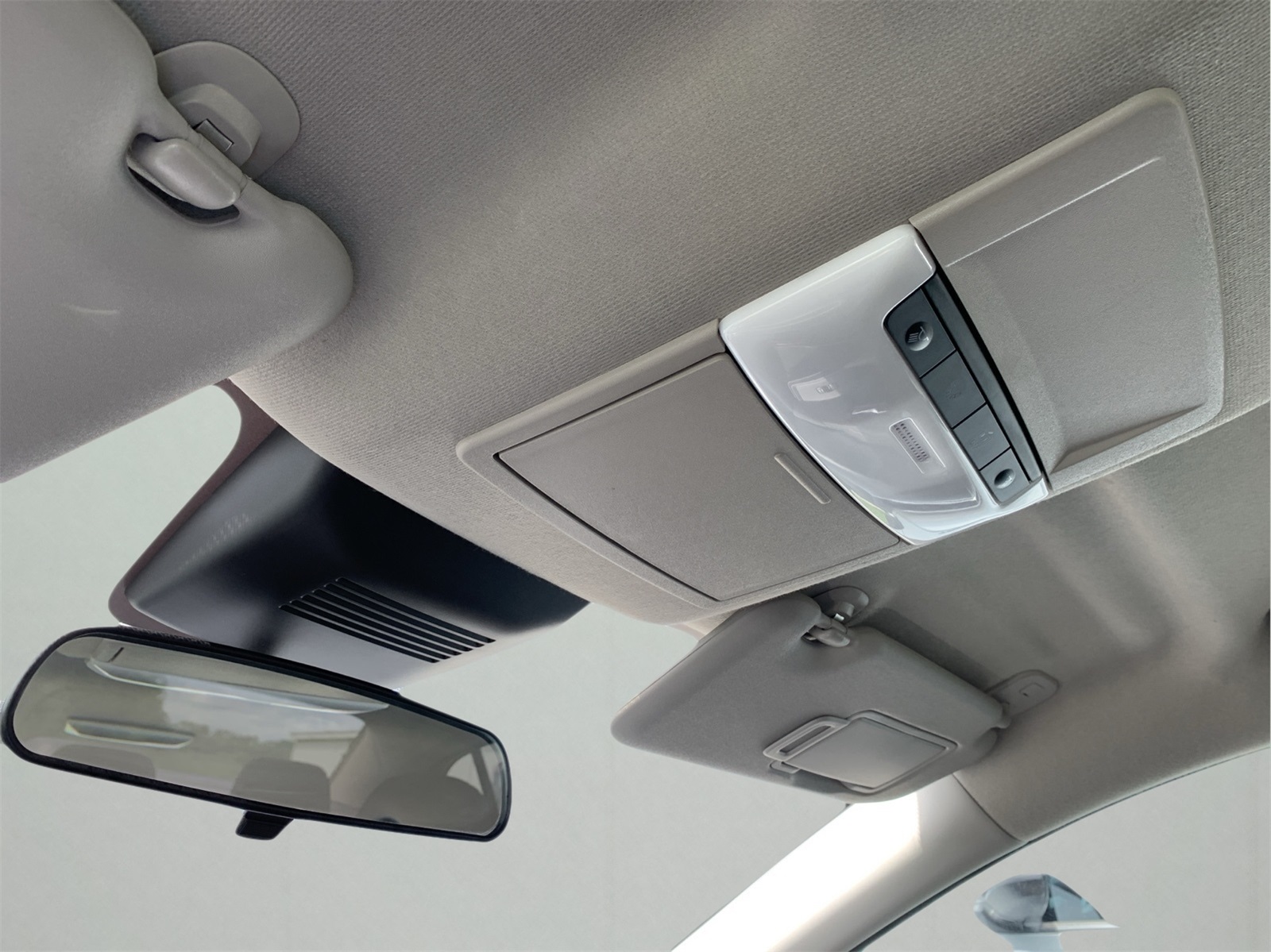 2024 Nissan Sentra SV photo 19