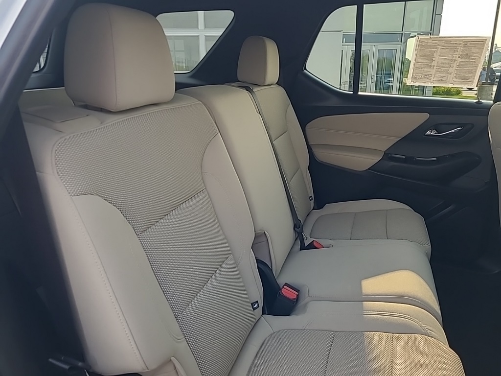 2022 Chevrolet Traverse LS photo 14