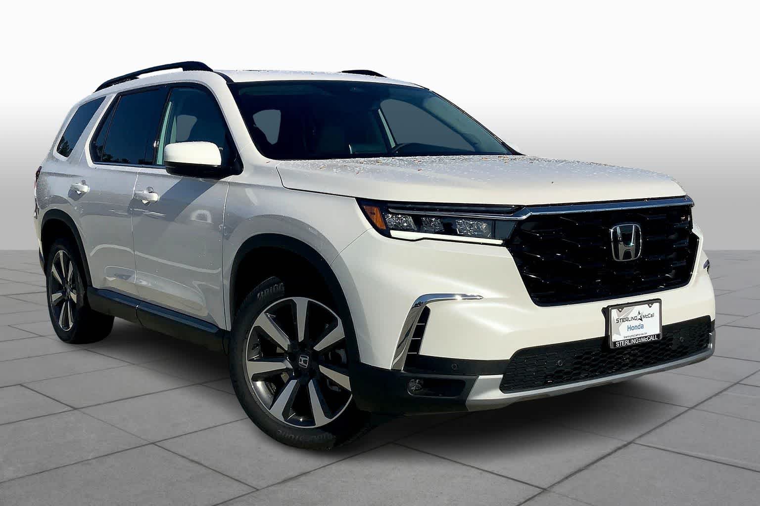 2025 Honda Pilot Touring photo 2