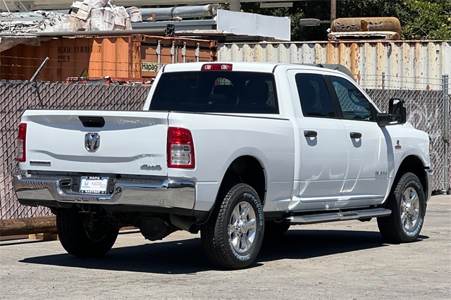 2024 Ram 2500 Big Horn photo 3