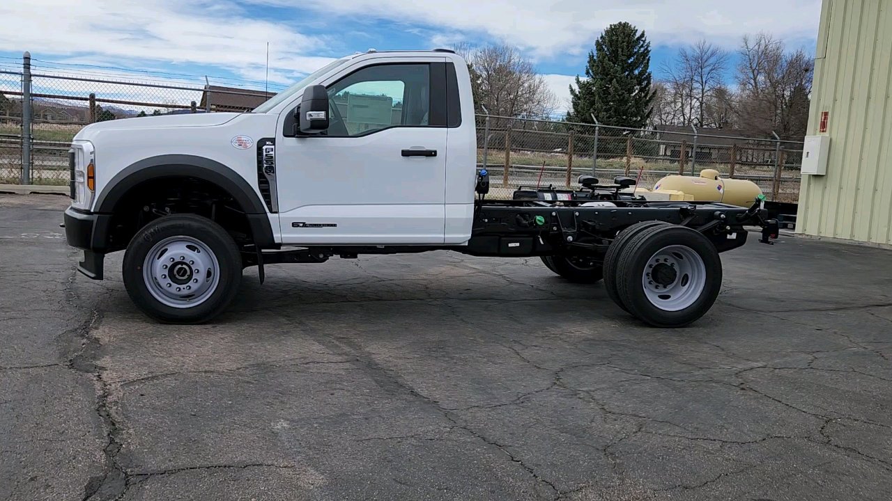 2024 Ford F-550 XL photo 2