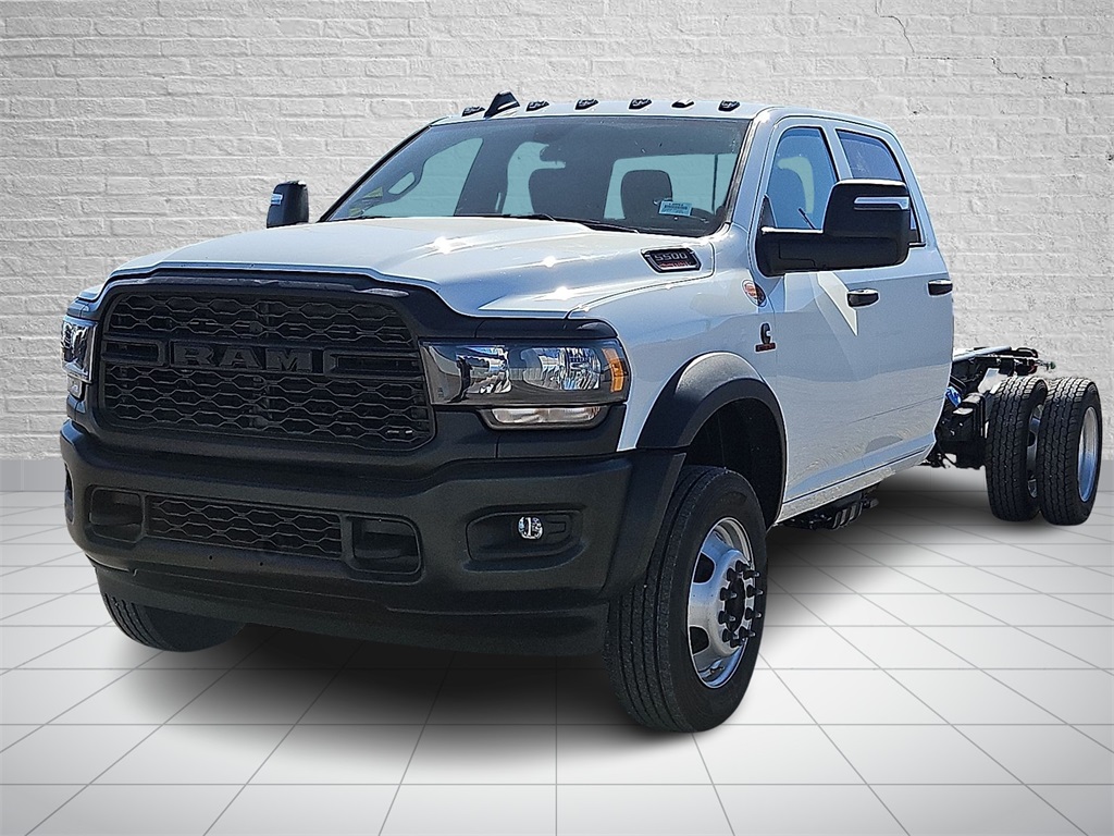 2024 Ram 5500 Tradesman photo 4