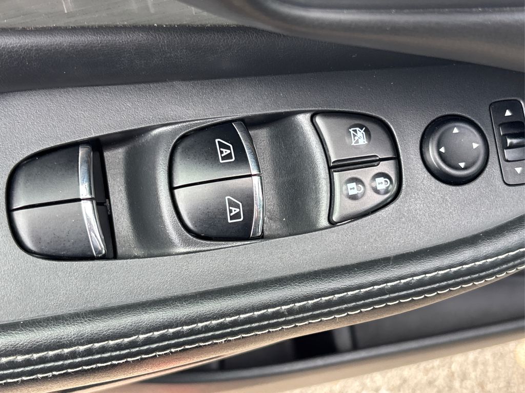 2017 Nissan Murano SL photo 30