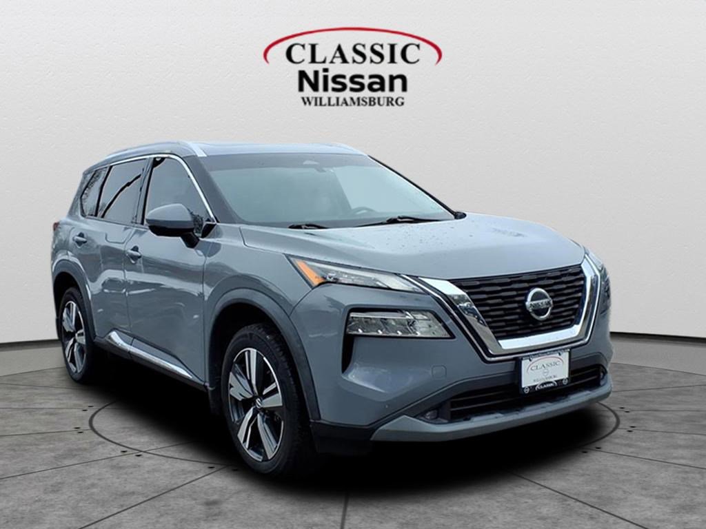 2021 Nissan Rogue SL's photo