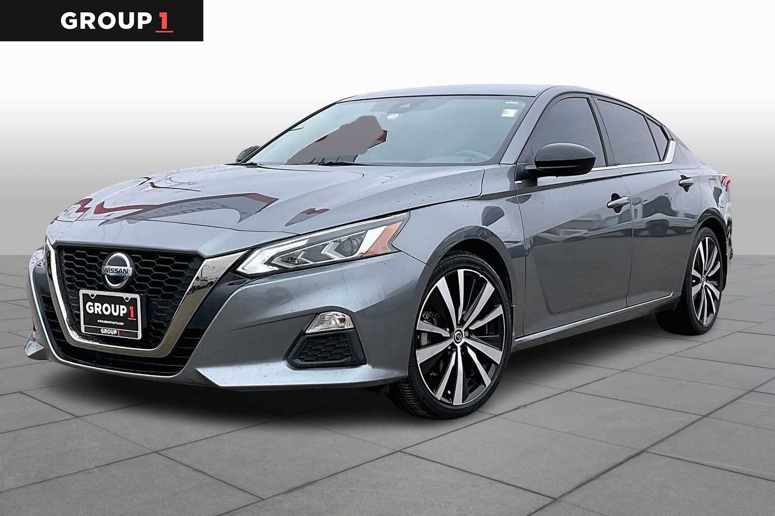 2022 Nissan Altima SR