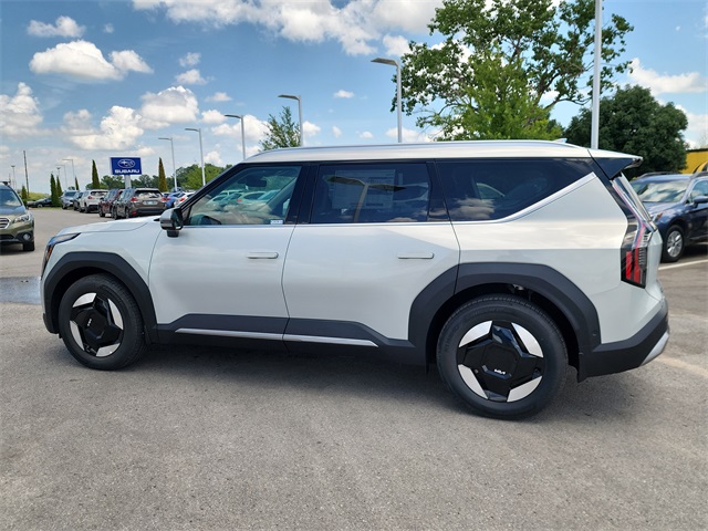 2026 Kia EV9 Wind photo 5