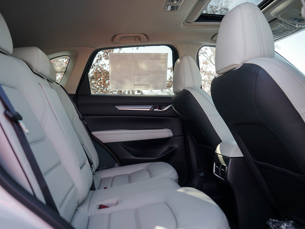 2025 Mazda CX-5 2.5 Premium Plus photo 11
