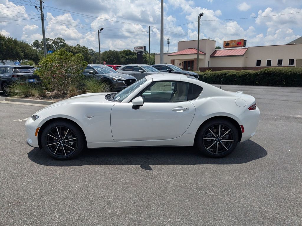2025 Mazda MX-5 Miata Miata RF Grand Touring photo 7