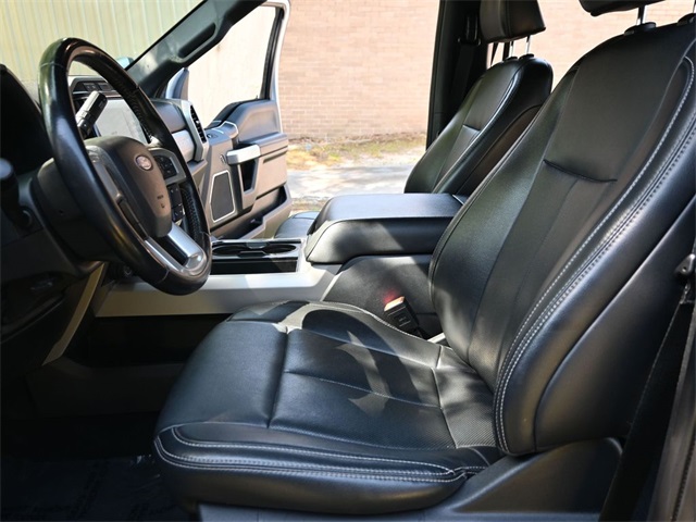 2022 Ford F-450 Lariat photo 3