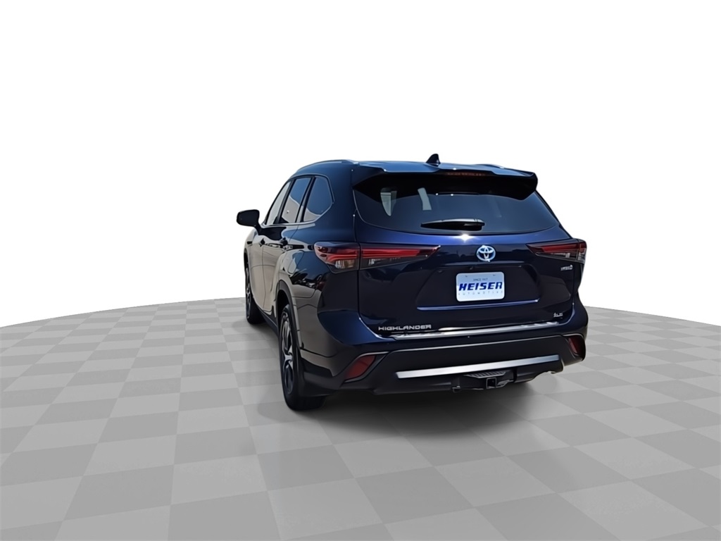 2024 Toyota Highlander Hybrid XLE photo 7