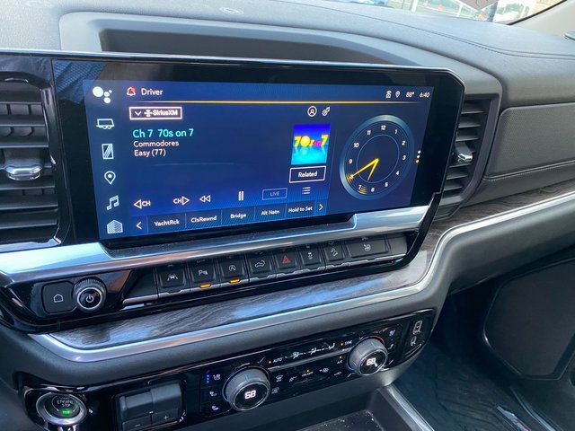2023 Chevrolet Silverado 1500 LTZ photo 19