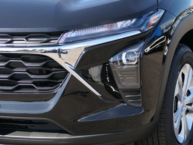 2026 Chevrolet Trax LS photo 7