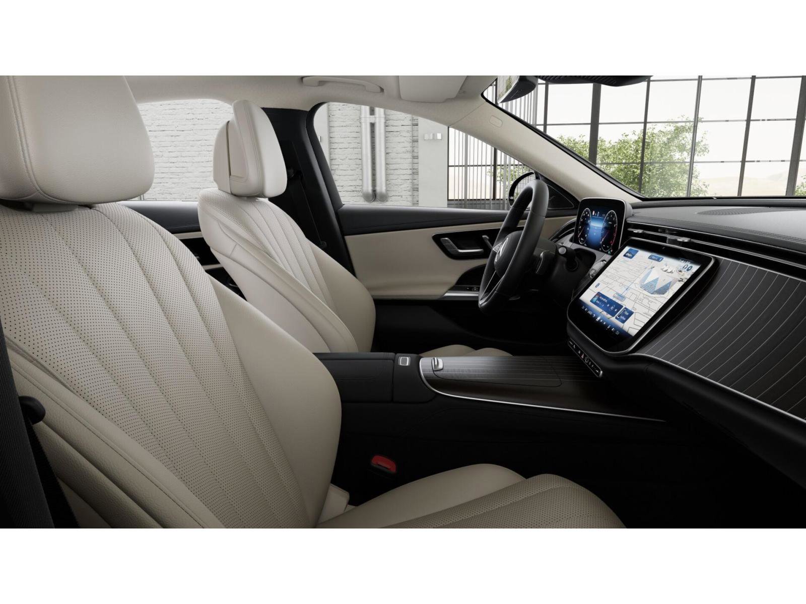 2025 Mercedes Benz E 350 4MATIC Sedan photo 4