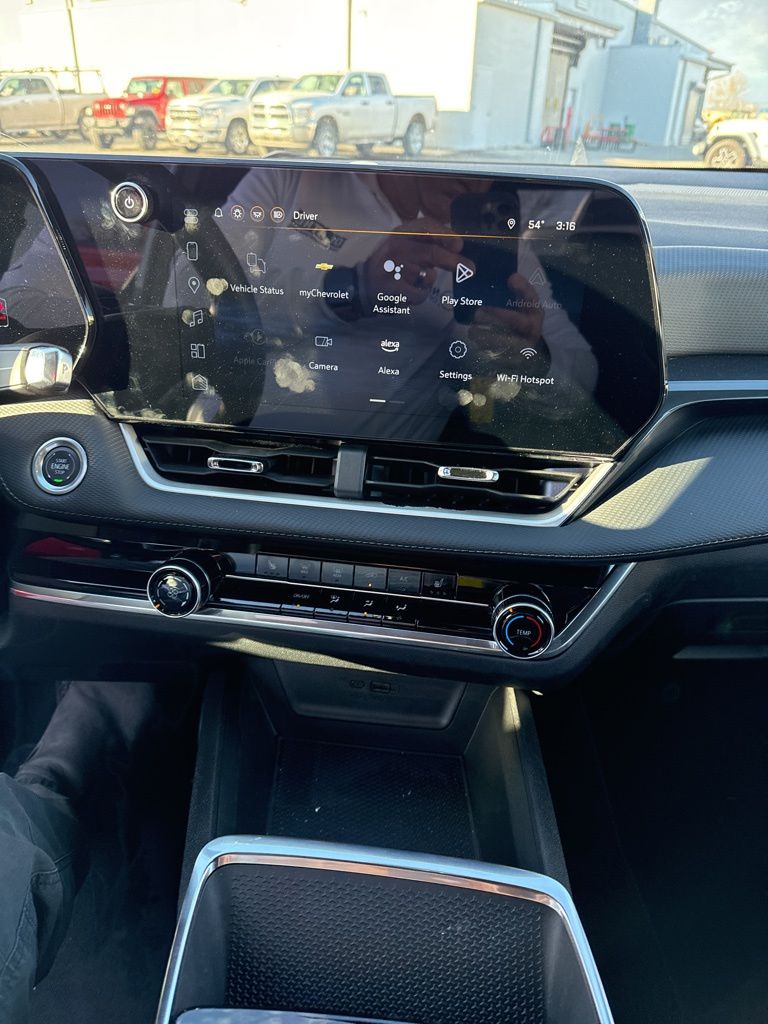 Used 2025 Chevrolet Equinox LT with VIN 3GNAXPEGXSL314069 for sale in Kansas City