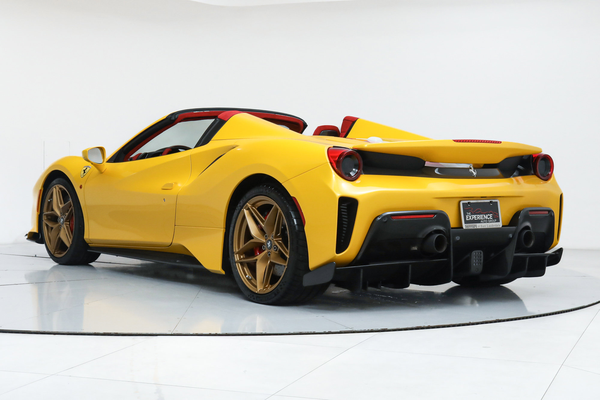 2020 Ferrari 488 Pista Spider photo 7