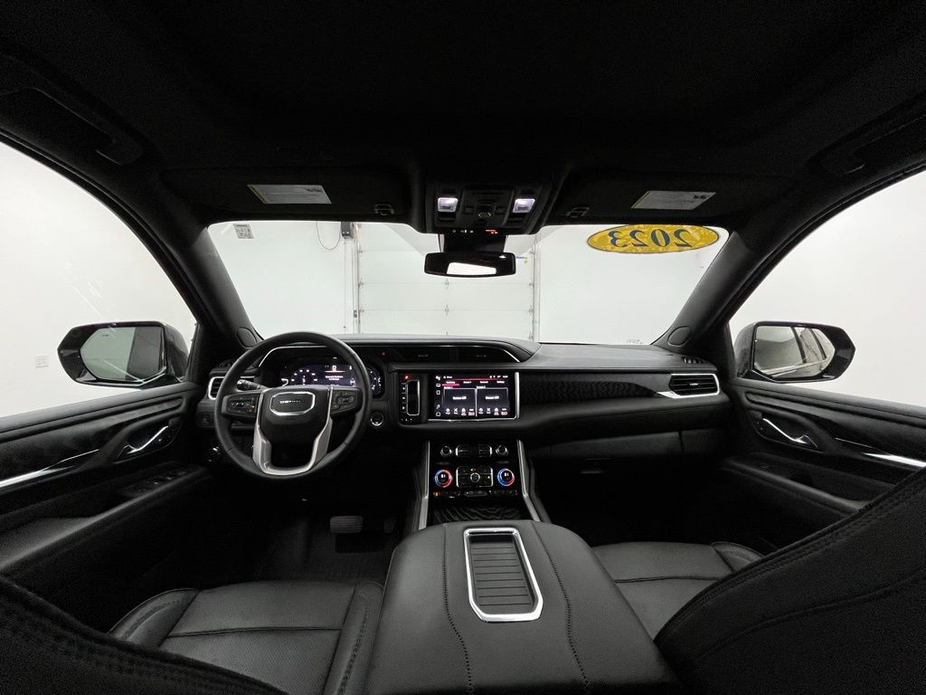 2023 Gmc Yukon Denali photo 2