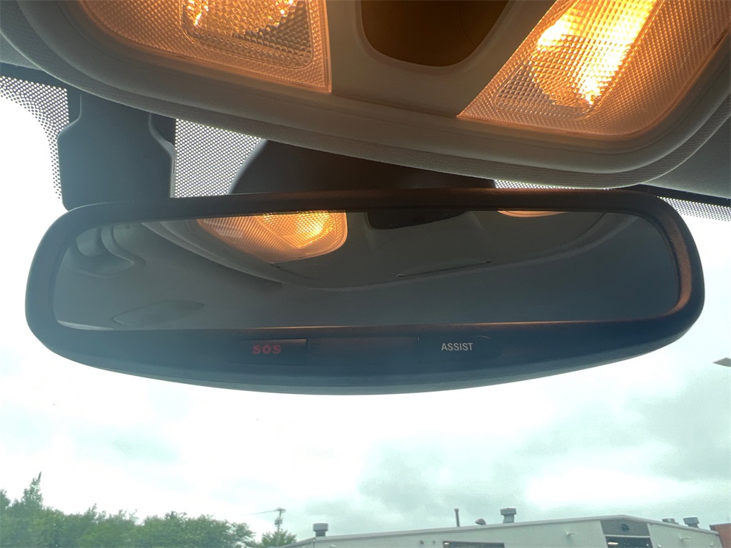 2023 Jeep Cherokee Altitude photo 25