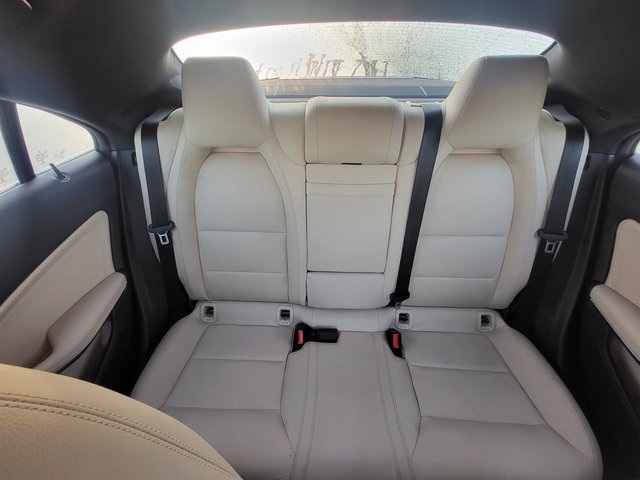 2018 Mercedes Benz CLA 250 photo 12