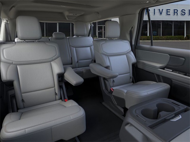 2025 Ford Expedition MAX photo 11