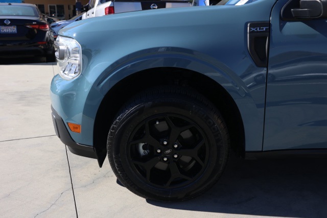 2023 Ford Maverick XLT photo 9