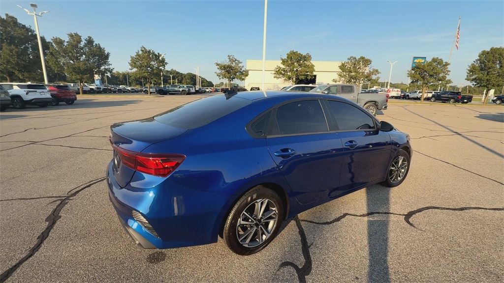 2023 Kia Forte LXS photo 8