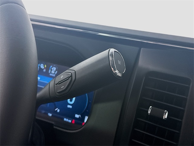 2025 Ford F-250 Lariat photo 13