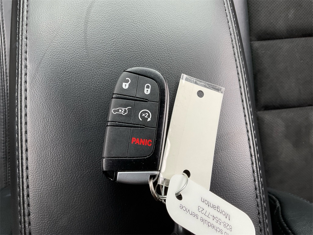 2020 Jeep Grand Cherokee Altitude photo 31