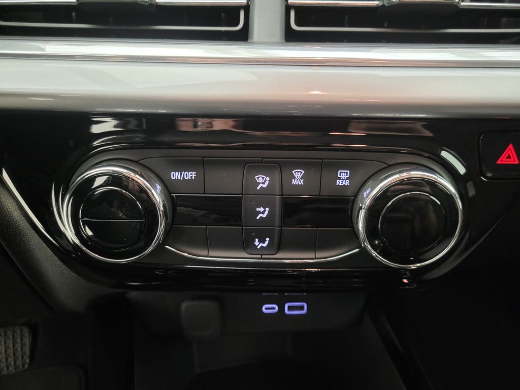 2024 Chevrolet Trax LT photo 27