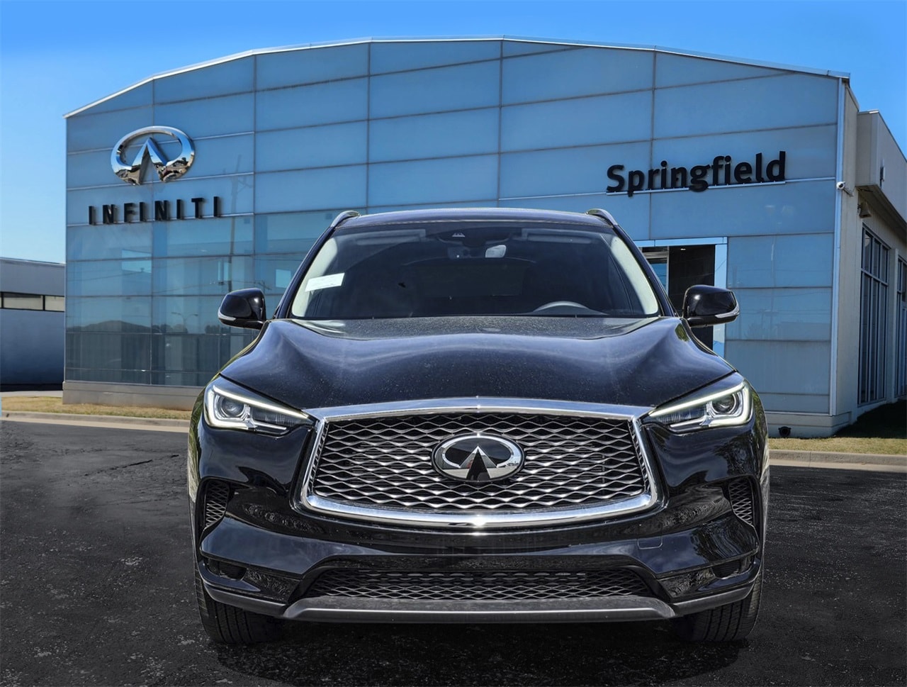 2025 Infiniti QX50 Luxe AWD photo 2