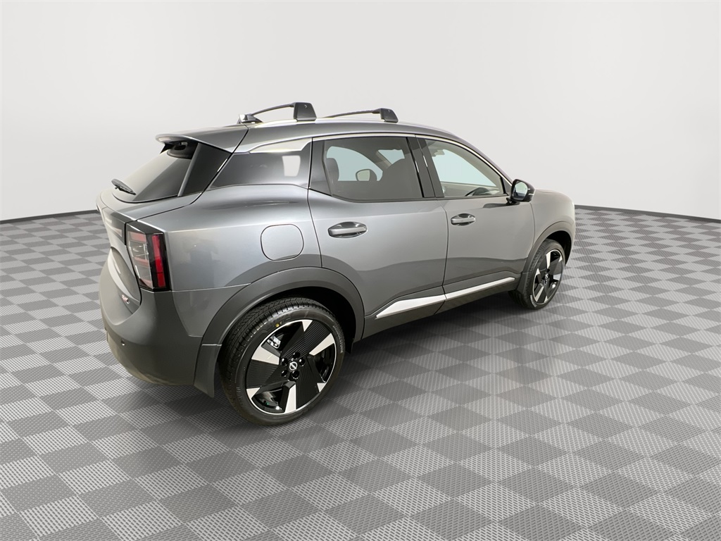 2026 Nissan Kicks SR photo 7