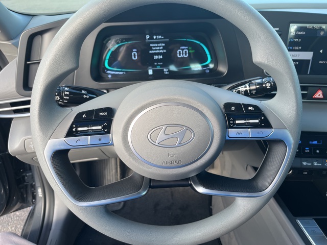 2025 Hyundai Elantra Blue SEL Sport photo 11