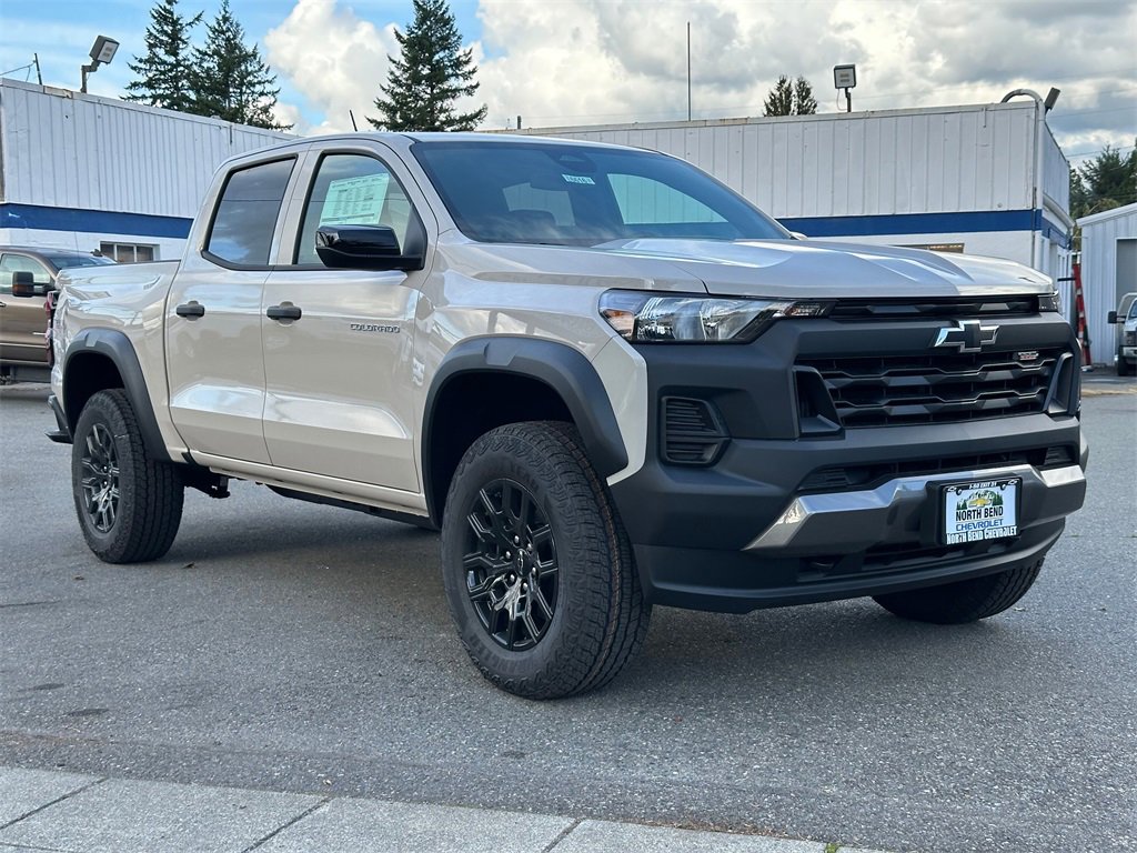 2026 Chevrolet Colorado Trail Boss photo 3