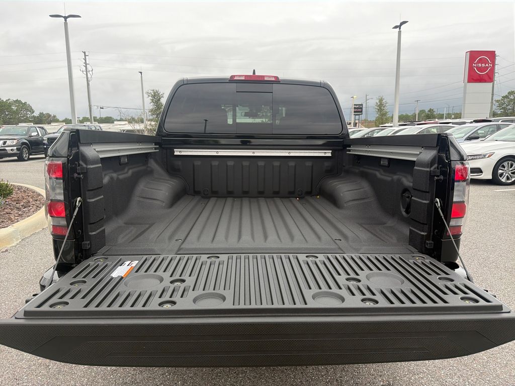 2026 Nissan Frontier PRO-4X photo 4