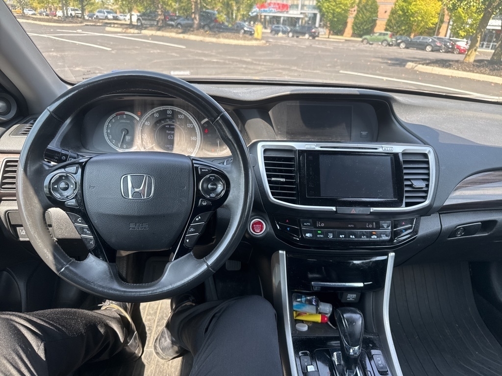 2016 Honda Accord EX-L photo 23