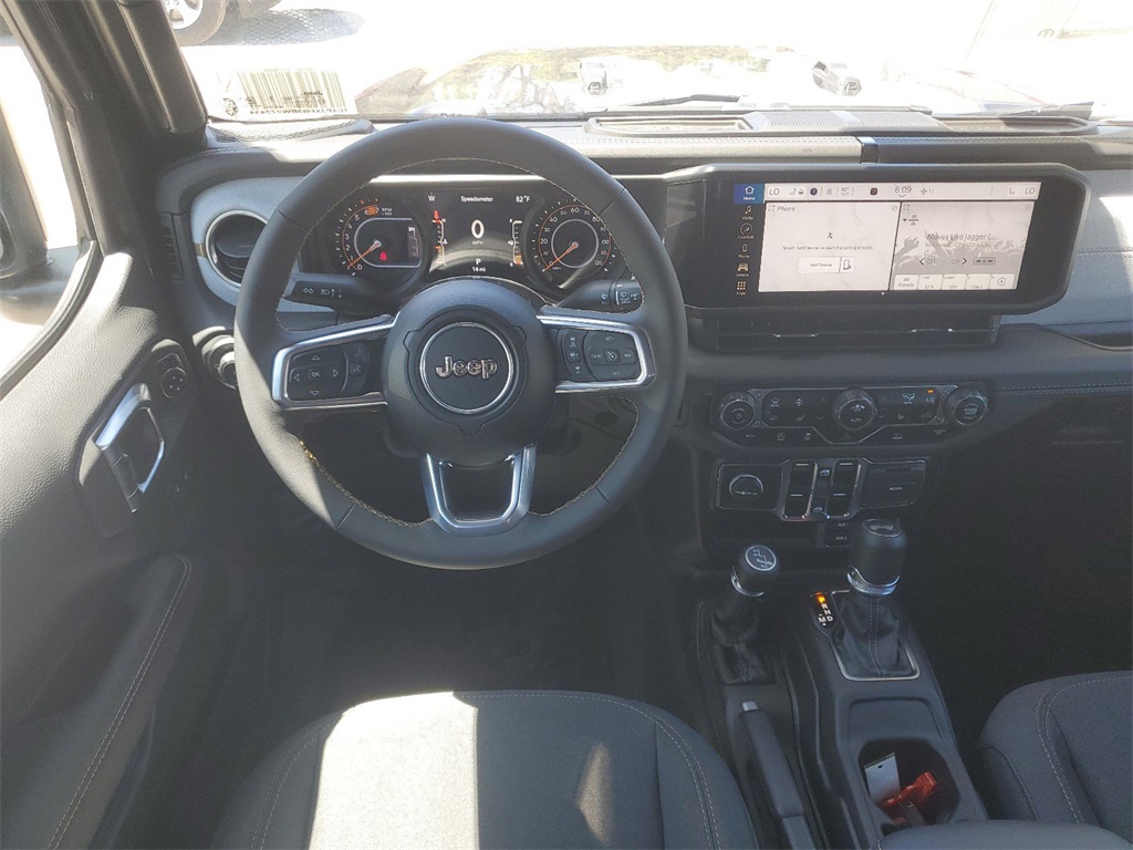 2024 Jeep Wrangler Sahara photo 21