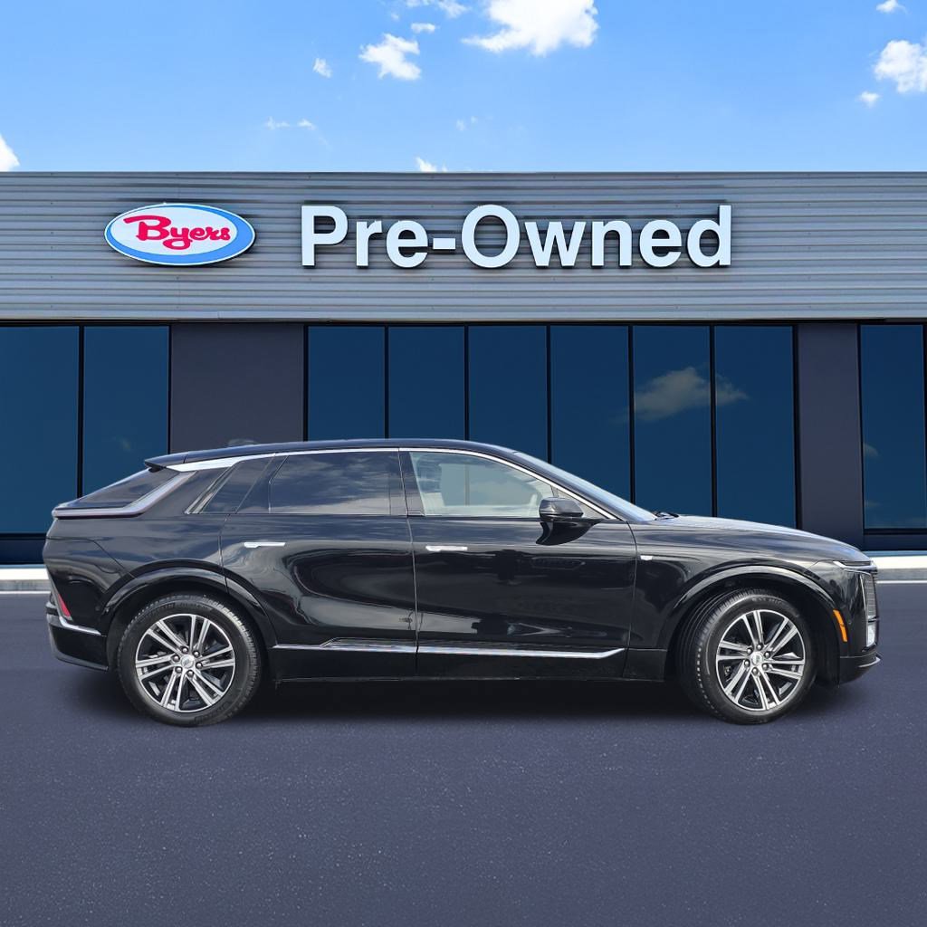 2023 Cadillac Lyriq Luxury photo 9