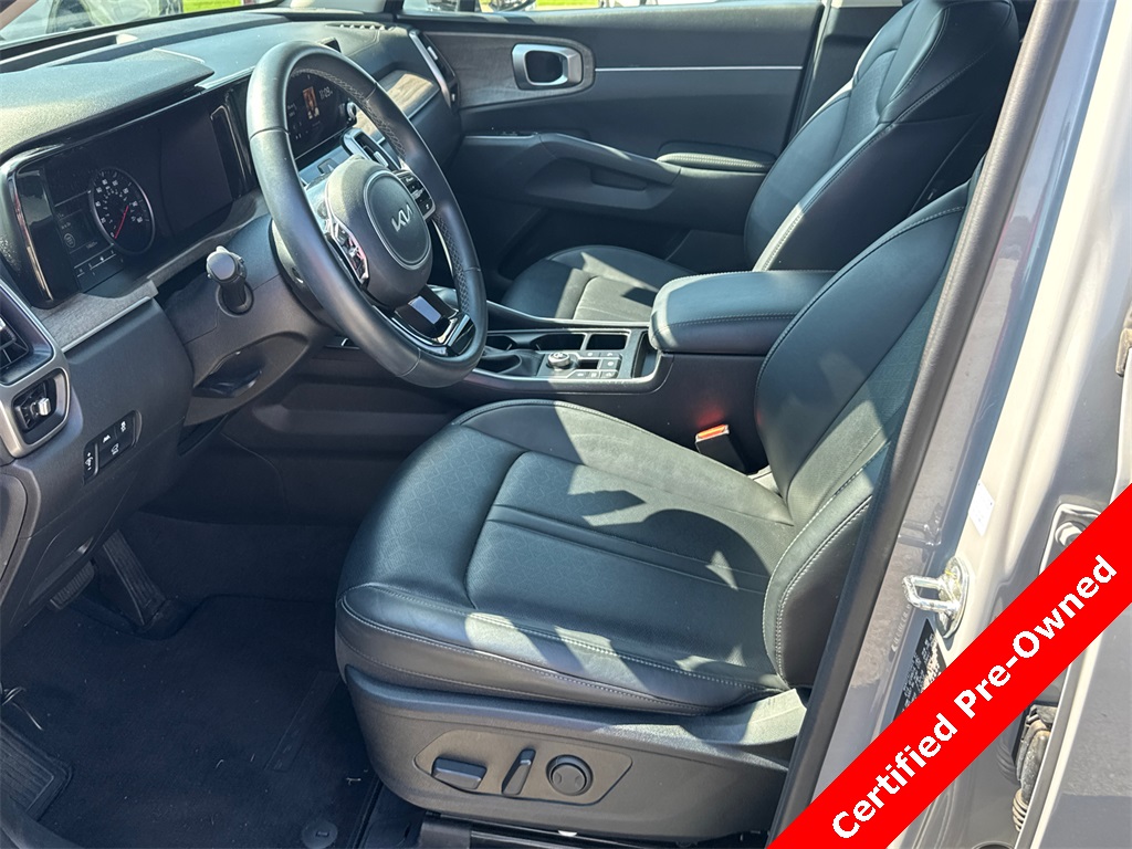 2023 Kia Sorento EX photo 9